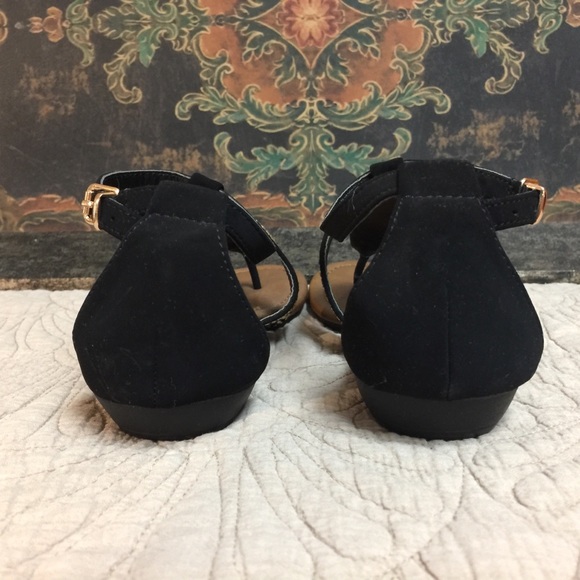 Black Studded Sandals Size 7 - Picture 6 of 7